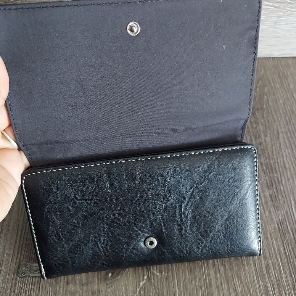 Trinity Ranch Leather Stitch Collection Wallet - Picture 3 of 8